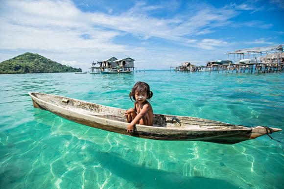 Người Bajau, Đảo Borneo, Du lịch Malaysia