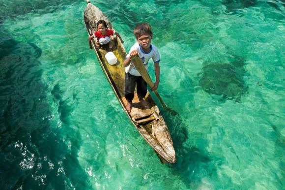 Người Bajau, Đảo Borneo, Du lịch Malaysia