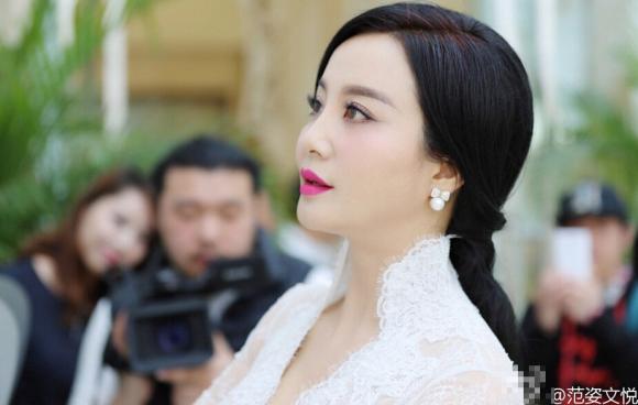 Đào Hồng, diễn viên Đài Hồng, Đào Hồng mặt cứng đờ, Đào Hồng thẩm mỹ