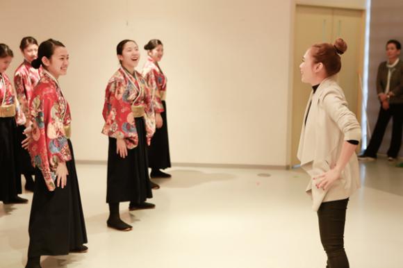 Mỹ Tâm, Họa mi tóc nâu, hit Trắng đen, Mỹ Tâm đoạt giải Cống hiến, Mỹ Tâm dạy nhảy cho học sinh Nhật