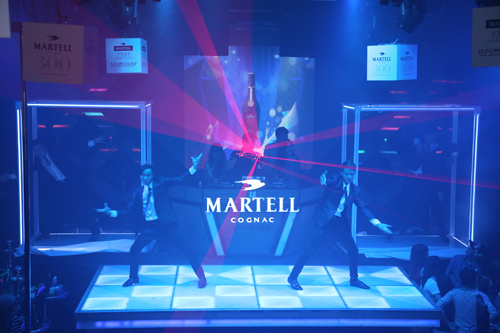 ho-vinh-anh-94-3-ngoisao 0 Hồ Vĩnh Anh, Xu hướng thời trang, Xu hướng Black Tie