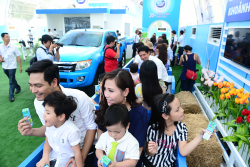 nong-trai-gia-dinh-164-7-ngoisao 2 Ngày hội Nông trại gia đình, Minh Khang, Thúy Hạnh, Lý Hải, Minh Hà