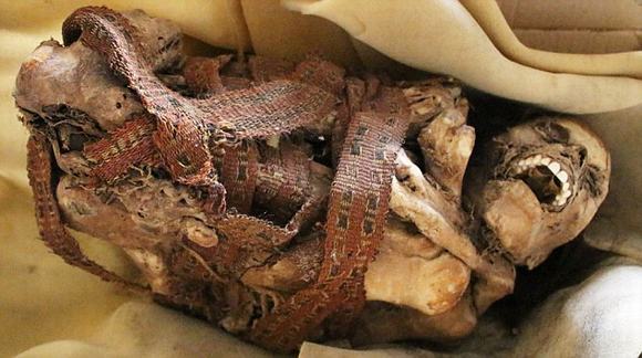 xác ướp 900 năm tuổi, xác ướp bị trói, xác ướp bí ẩn, xác ướp