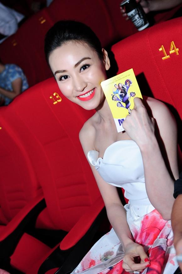 Ngân Khánh, Ngân Khánh du học, Ngân Khánh rời showbiz, Ngân Khánh vai trần gợi cảm, Ngân Khánh 'Ma Dai'