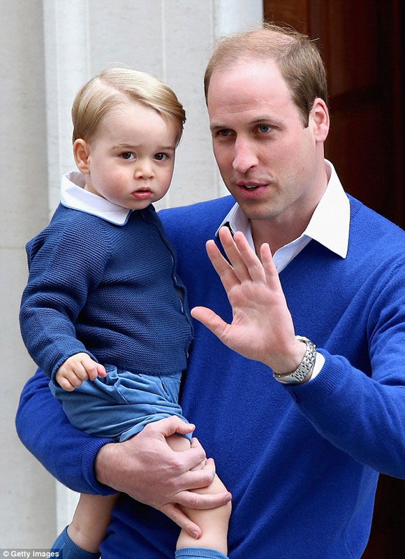 tin tức sao,áo của Hoàng tử George,George,áo của George bán hết sạch,áo 1,3 triệu của George,áo cardigan của George
