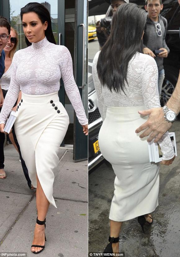 Kim Kardashian,Kim Kardashian khoe thân hình đồ sộ,siêu vòng ba Kim Kardashian 