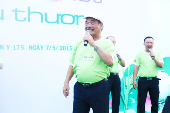 Đông Nhi, Đông Nhi Ông Cao Thắng, Ông Cao Thắng, Đông Nhi từ thiện, tin tức sao, tin tuc sao, Quang Dũng, Lam Trường, gắn kết yêu thương