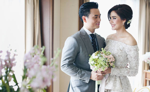 nữ ca sĩ Chompoo Araya,Chompoo Araya,đại gia Thái Lan,đại gia chi 70 tỷ đồng