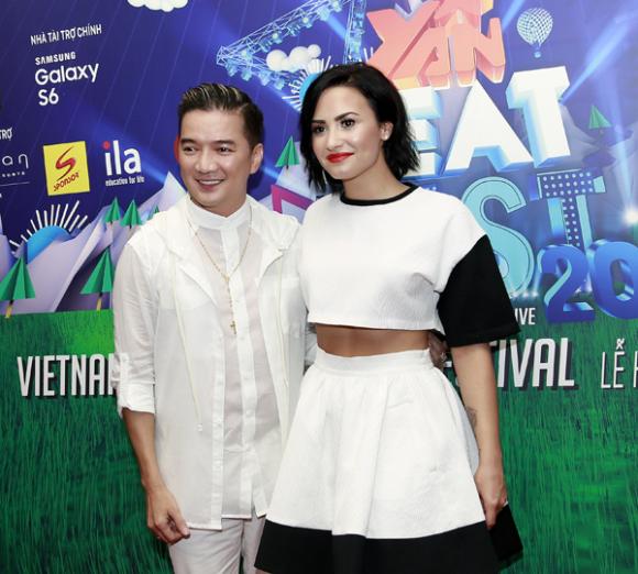 Diễn viên, Ca sỹ nổi tiếng người Mỹ - Demi Lovato tại Việt Nam 2 Demi Lovato hội ngộ cùng ông hoàng nhạc Việt - Đàm Vĩnh Hưng, Diễn viên, Ca sỹ nổi tiếng người Mỹ - Demi Lovato, Demi và Đàm Vĩnh Hưng, Demi tại Việt Nam, tin sao việt, sao ngoại đến việt nam, Vietna