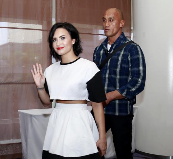 Diễn viên, Ca sỹ nổi tiếng người Mỹ - Demi Lovato tại Việt Nam 1 Demi Lovato hội ngộ cùng ông hoàng nhạc Việt - Đàm Vĩnh Hưng, Diễn viên, Ca sỹ nổi tiếng người Mỹ - Demi Lovato, Demi và Đàm Vĩnh Hưng, Demi tại Việt Nam, tin sao việt, sao ngoại đến việt nam, Vietna