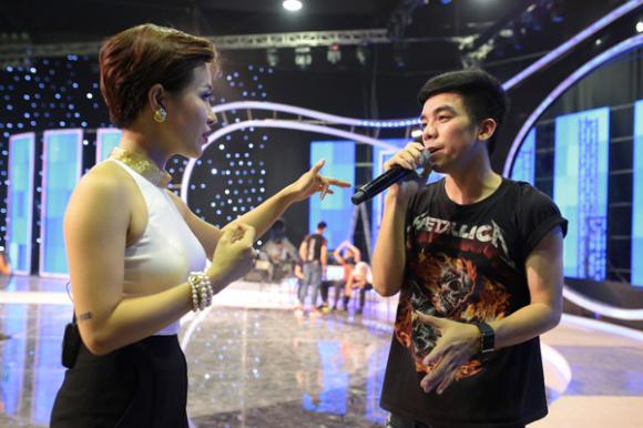 Uyên Linh, Quán quân Vietnam Idol 2010, Top 5 nam Vietnam Idol, Uyên Linh hướng dẫn thí sinh Vietnam Idol tập luyện, 