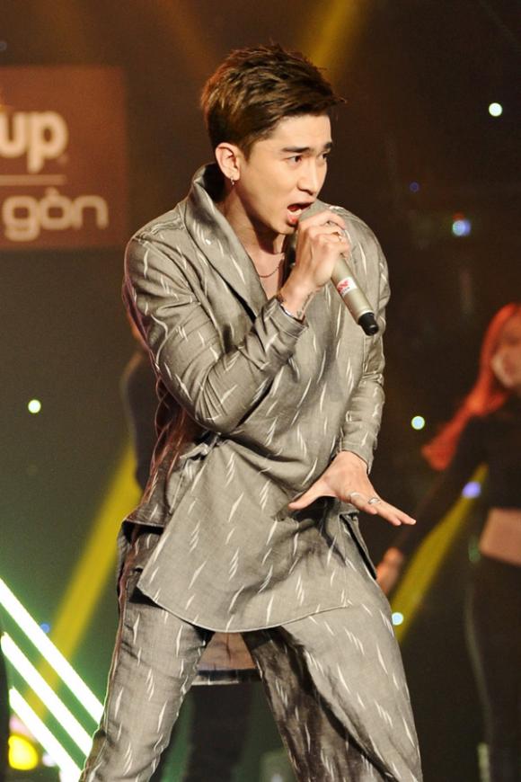 Sơn Tùng M-TP, Sơn Tùng M-TP đạo nhạc, hit  Sơn Tùng M-TP, Sơn Tùng M-TP bỏ thi, Sơn Tùng M-TP lên tiếng về sức khỏe