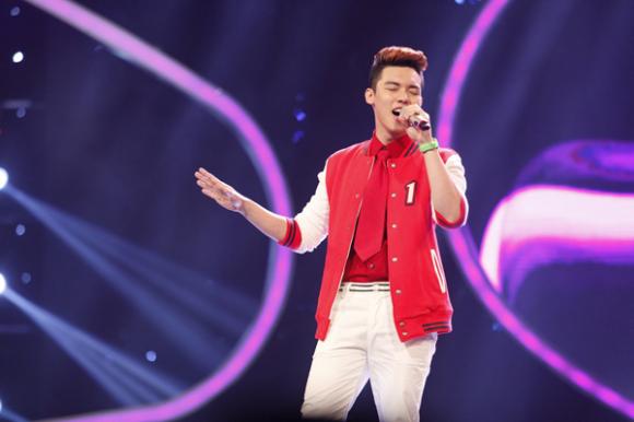 Thu Minh, Thu Minh bất chấp bụng bầu, Thu Minh nhún nhảy theo hotboy, hotboy Việt Kiều, Vietnam Idol 2015, top 5 Vietnam Idol 2015