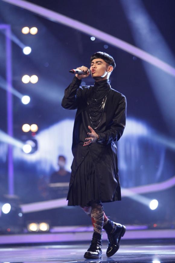 Thu Minh, Thu Minh bất chấp bụng bầu, Thu Minh nhún nhảy theo hotboy, hotboy Việt Kiều, Vietnam Idol 2015, top 5 Vietnam Idol 2015