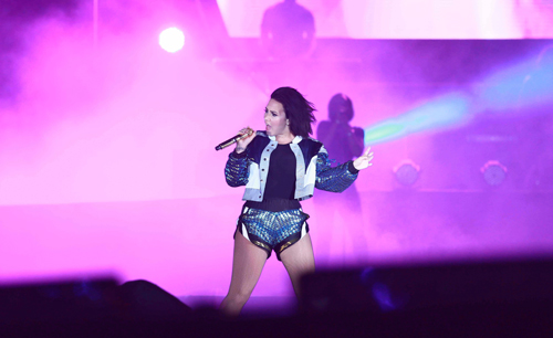 Demi Lovato, Demi Lovato tại Việt Nam, Tin sao việt, Tin sao viet