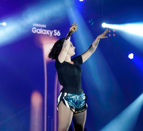 Demi Lovato, Demi Lovato tại Việt Nam, Tin sao việt, Tin sao viet