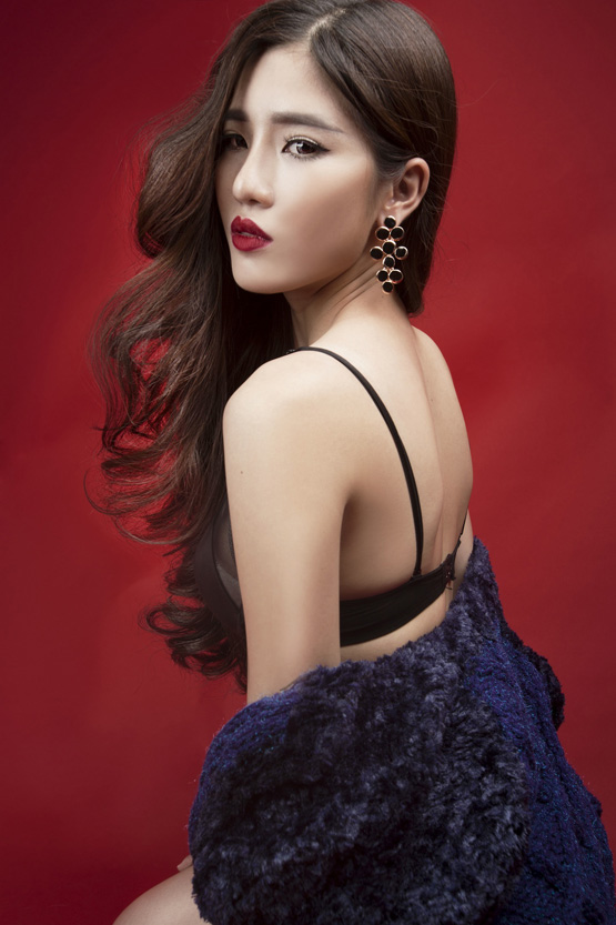 My Nguyễn, My Nguyen, ma mị, chân dài  
