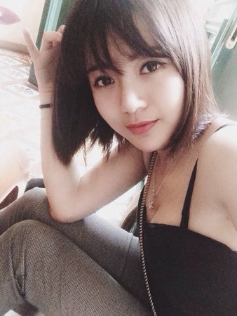 hotgirl MU, hotgirl Tú Linh, cô gái Việt trên báo Trung, hotgirl MU trên báo Trung