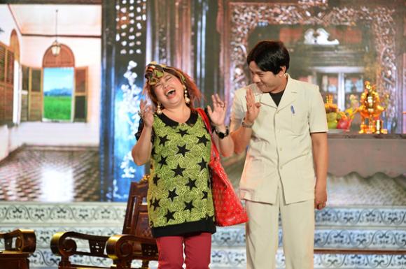 Ngô Kiến Huy, chàng Bắp, Ngô Kiến Huy cưới vợ, Ngô Kiến Huy cấu kết vợ hành hạ mẹ ruột, Danh hài đất Việt