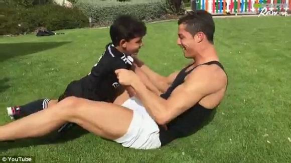 Cristiano Ronaldo, Ronaldo và con trai, con trai Ronaldo