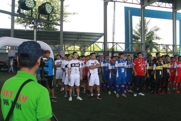 Duy khoa, doi bong dk team,ngoisao fc,cau lac bo bong da ngoi sao viet nam