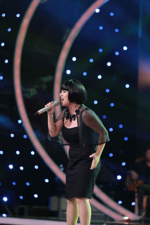 Vietnam Idol 2015, top 5 nữ, Trần Hoàng Yến bị loại, vòng studio Vietnam Idol 2015, truyền hình thực tế, tin tức sao, tin tuc sao