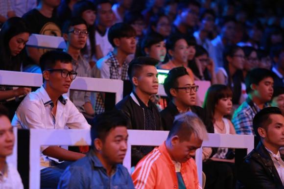 Vietnam Idol 2015, top 5 nữ, Trần Hoàng Yến bị loại, vòng studio Vietnam Idol 2015, truyền hình thực tế, tin tức sao, tin tuc sao