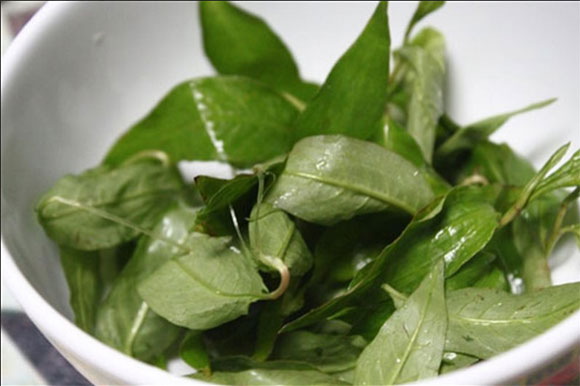 lươn om chuối đậu,cách làm lươn om chuối đậu,lươn om béo ngậy,món ngon cho cả gia đình