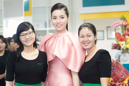 Hoa hậu Kỳ Duyên, Nguyễn Cao Kỳ Duyên, Tin sao việt, Tin sao viet