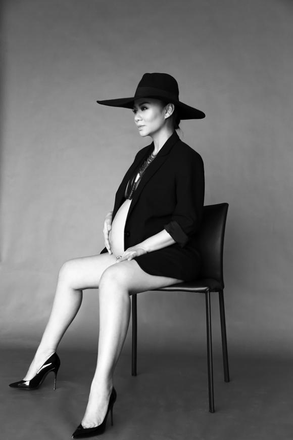 Thu Minh bán nude khoe bụng bầu 8 tháng 3 Thu Minh, Nữ hoàng nhạc Dance, vợ chồng Thu Minh, bà bầu Thu Minh, Thu Minh cởi áo khoe bụng bầu