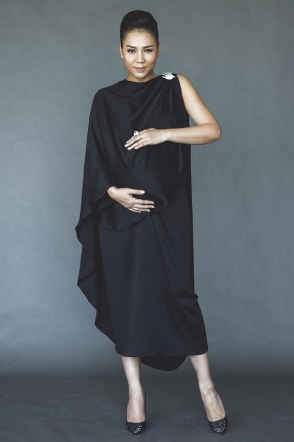 Thu Minh bán nude khoe bụng bầu 8 tháng 7 Thu Minh, Nữ hoàng nhạc Dance, vợ chồng Thu Minh, bà bầu Thu Minh, Thu Minh cởi áo khoe bụng bầu