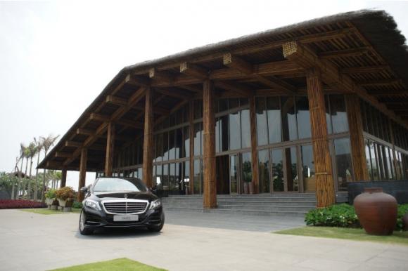 Mercedes-Benz, S 400 L,  Naman Retreat