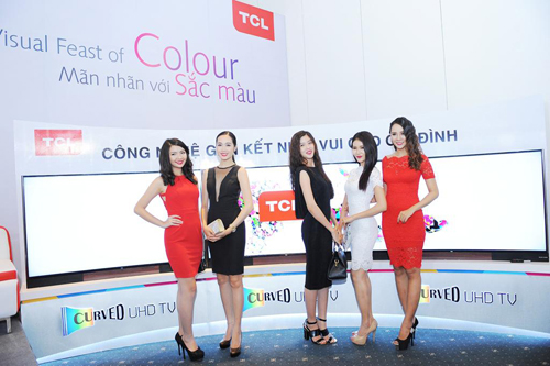 tv-man-hinh-cong-4-ngoisao 5 TV màn hình cong, Tivi TCL, TCL màn hình cong