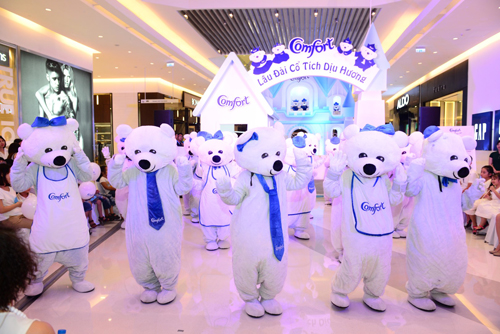 dam-phuong-linh-305-5-ngoisao 5 Đàm Phương Linh, Tết thiếu nhi, Lâu Đài Cổ Tích Dịu Hương Comfort, Tin sao việt, Tin sao viet