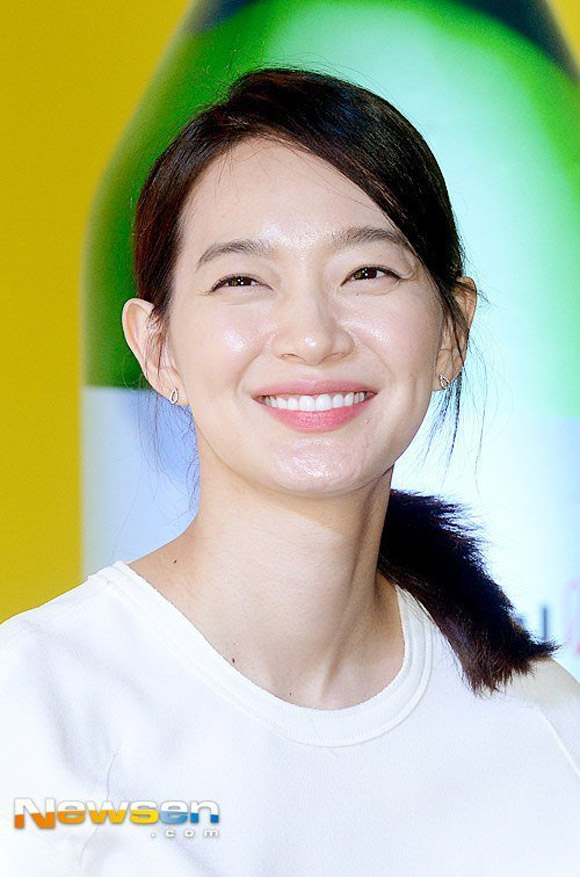 Shin Min Ah,Shin Min Ah trẻ trung,Shin Min Ah tại sự kiện