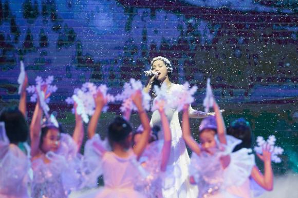 Ngọc Anh, ca sĩ Ngọc Anh, Nữ hoàng Opera, Ngọc Anh tự tin khoe mặt mộc, Ngọc Anh bên con gái 7 tuổi