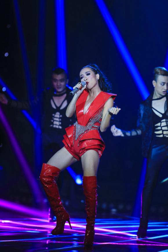 Thảo Trang, nữ ca sĩ Xấu lạ, Thảo Trang bị loại, Tuyệt đỉnh tranh tài 2015