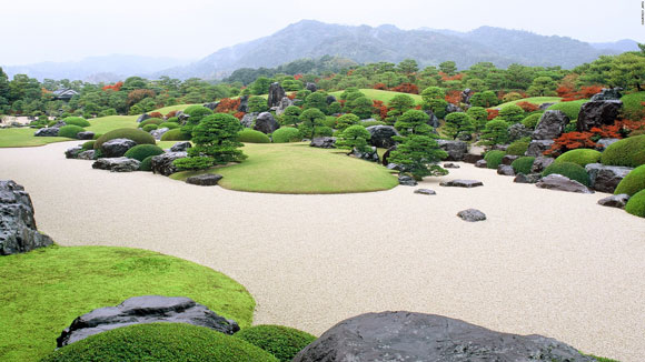 thắng cảnh chỉ có tại Nhật Bản,Vườn Kawachi Fuji,Trang trại hoa oải hương,Thác Nachi,Hồ Koya,Gokayama,Công viên Hitachi Seaside