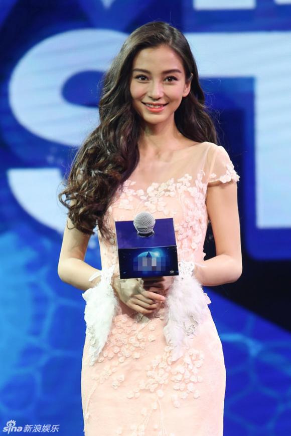 Angela Baby, Angela Baby xuống sắc, Angela Baby lòi xương, Angela Baby hốc hác, tin ngôi sao, tin ngoi sao