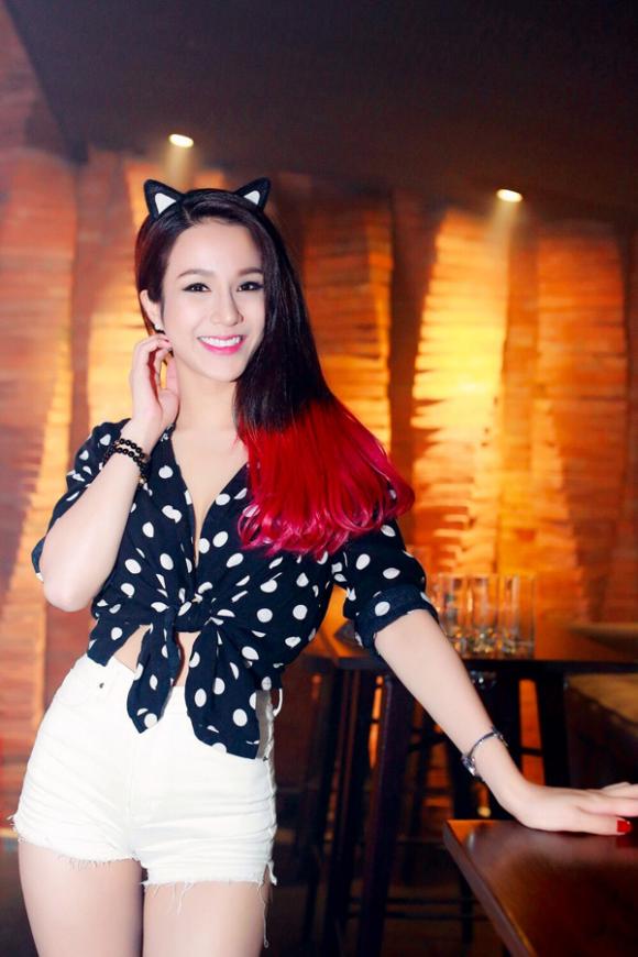 Diệp Lâm Anh, Diệp Lâm Anh khác lạ, Diệp Lâm Anh khoe tóc mới, Diệp Lâm Anh năng động, Diệp Lâm Anh khỏe khoắn