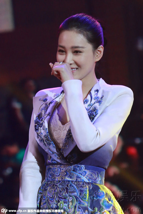 Trương Hinh Dư,Trương Hinh Dư khoe eo bé,Trương Hinh Dư và Lý Thần
