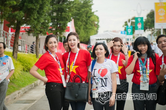 Tu anh,a hau tu anh,hoa hau viet nam 2012,dai su seagame 28 tu anh,tu anh phan khich