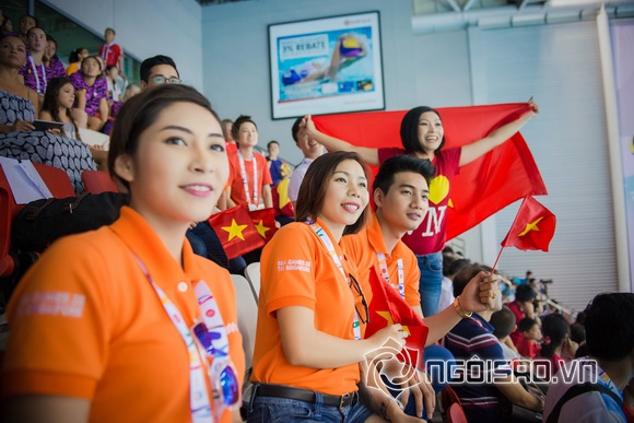 Phuong thanh,ca si phuong thanh,phuong thanh bat khoc,sea games 28,dai su sea games 28