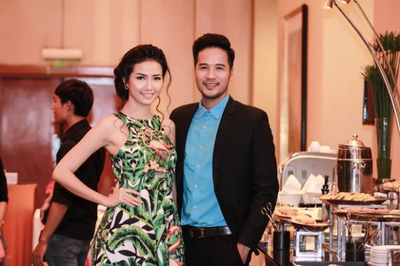 Phan Thị Mơ, Top 5 hoa hậu Việt Nam 2012, chồng hụt Ngọc Lan thân thiết bên Phan Thị Mơ, gameshow Tuyệt đỉnh giác quan