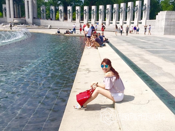 Pha Lê, Pha Lê xuất ngoại, Pha Lê tạo dáng, Pha Lê cười tít mắt, Pha Lê ở trời Tây, tin ngôi sao, tin ngoi sao