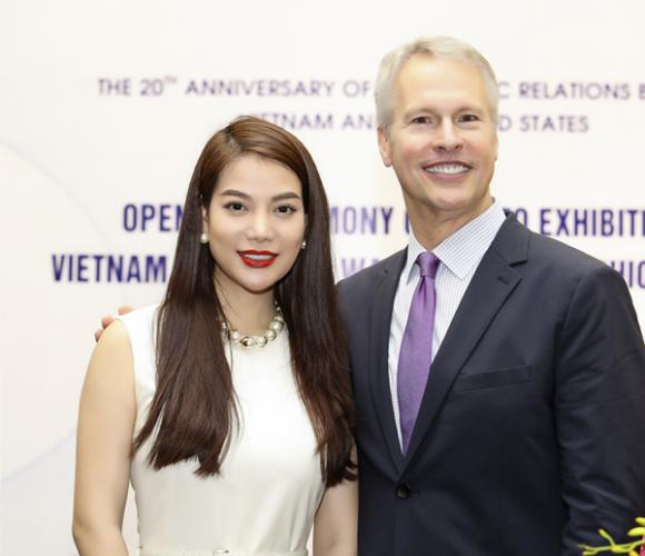 Trương Ngọc Ánh, diễn viên Trương Ngọc Ánh, Trương Ngọc Ánh né tránh người tình, Trương Ngọc Ánh gặp gỡ Chủ tịch hãng thông tấn lớn nhất thế giới, Hãng thông tấn AP 