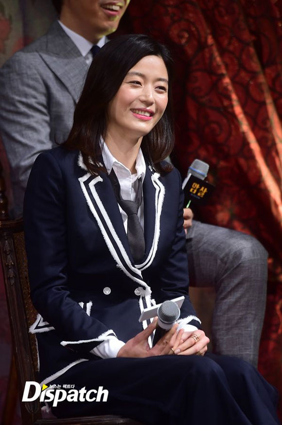 Jun Ji Hyun,Jun Ji Hyun già nua,Jun Ji Hyun kém xinh tại sự kiện