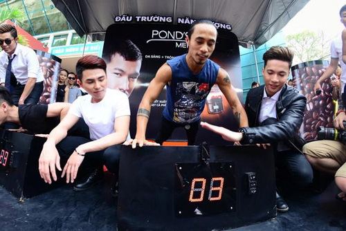con-duong-sac-mau-236-5-ngoisao 0 Color Me Run, Đường chạy sắc màu, Uyên Linh, Min, Nhóm 365, Phạm Anh Khoa
