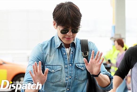 Kim Woo Bin, thời trang Kim Woo Bin, Kim Woo Bin ở sân bay, thời trang, tin ngoi sao
