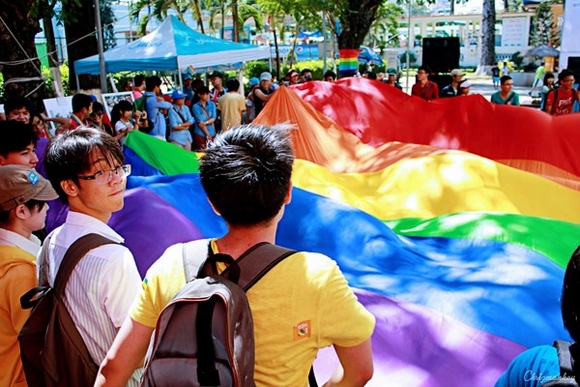 biểu tượng lá cờ lục sắc,  cộng đồng LGBT, gay, đồng tính, giới tính thứ 3, tin ngôi sao